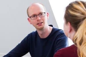Hulpverlening en rouwtherapie Online. Ehealth hulp bij verlies rouw. Voor volwassenen bij scheiding en overlijden Kinderrouwtherapeut kindertherapeut speltherapeut